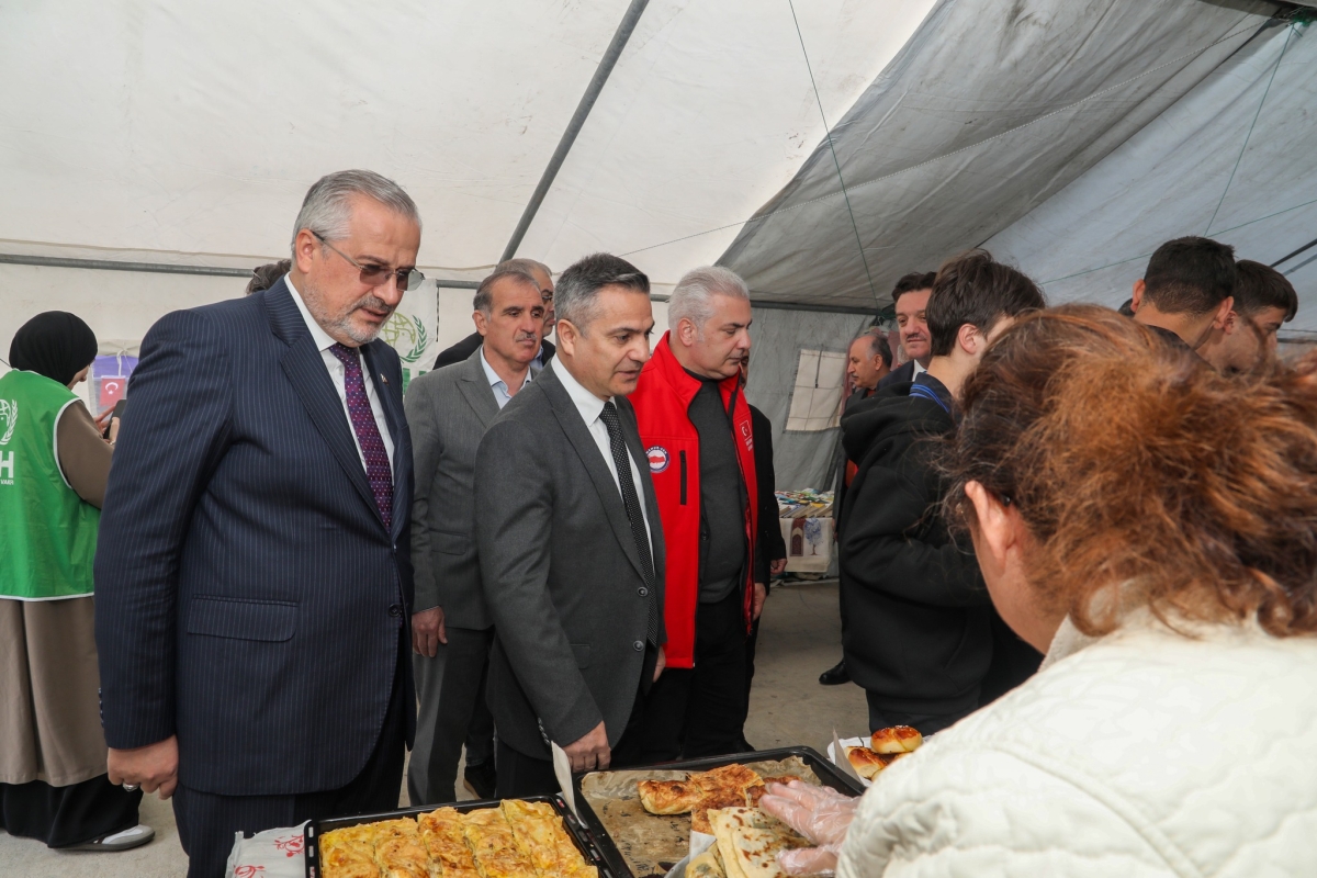 Bafra’da Gazze İçin Kermes Düzenlendi