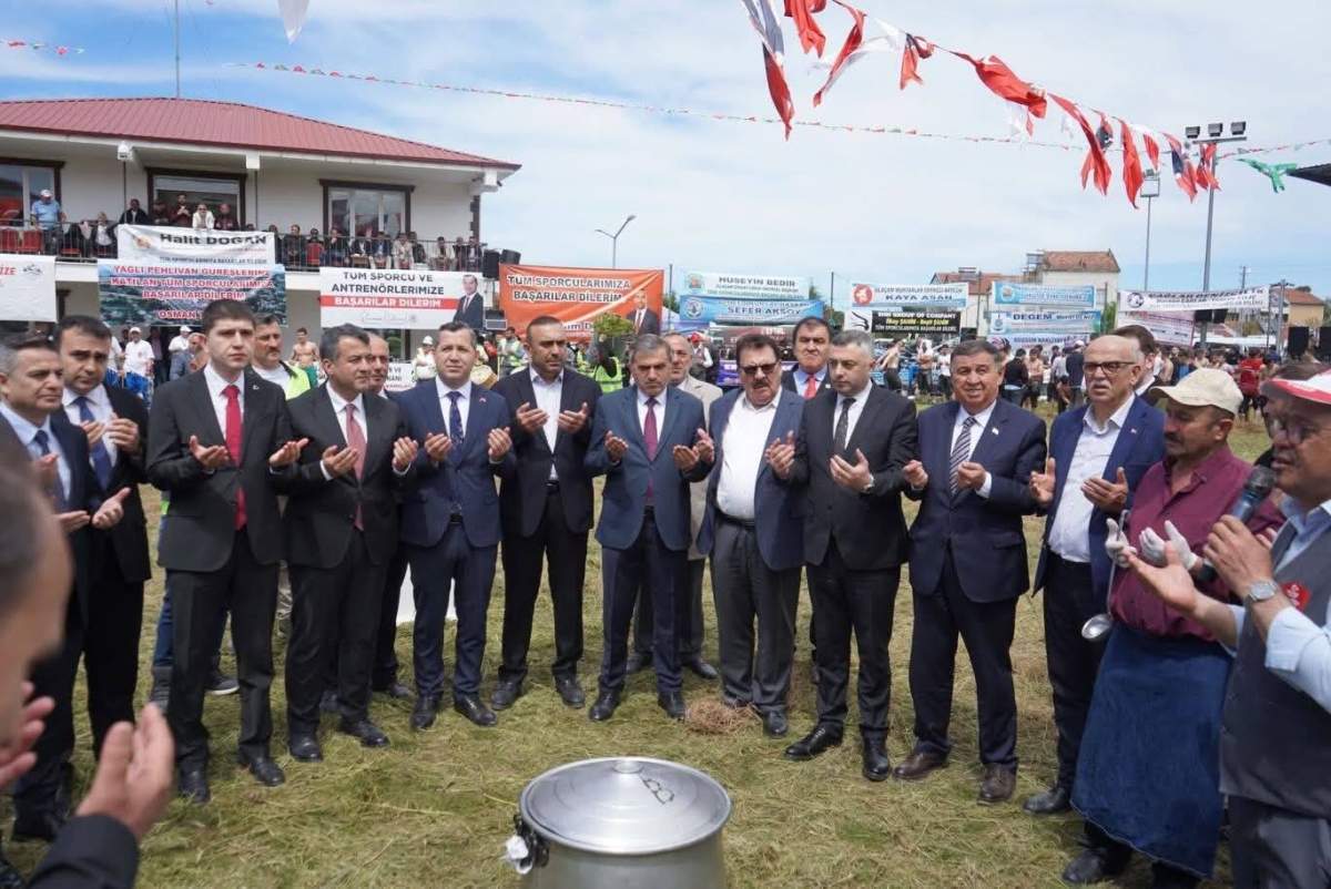 633. Alaçam Geyikkoşan Hıdırellez Yağlı Pehlivan Güreşleri Tamamlandı
