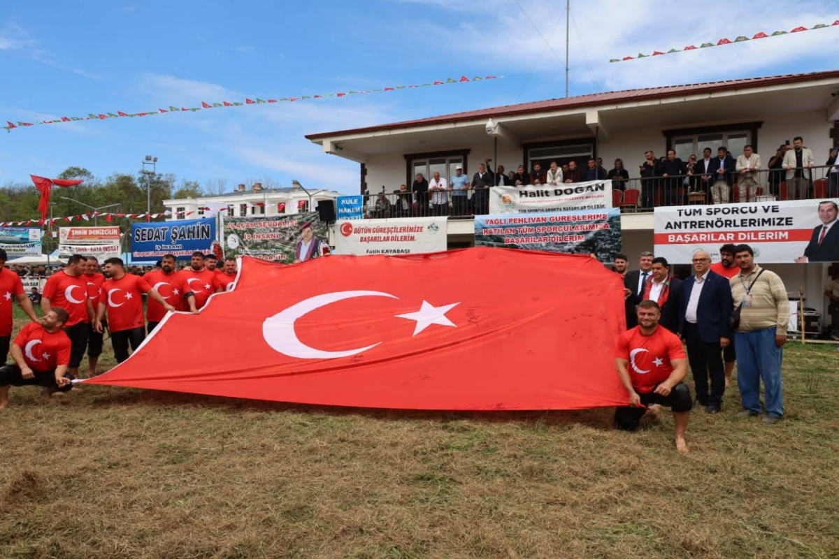 633. Alaçam Geyikkoşan Hıdırellez Yağlı Pehlivan Güreşleri Tamamlandı