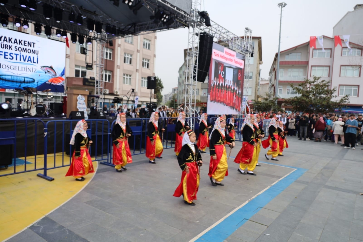 Yakakent 1. Türk Somonu Hasat Şenliği’ne Yoğun İlgi