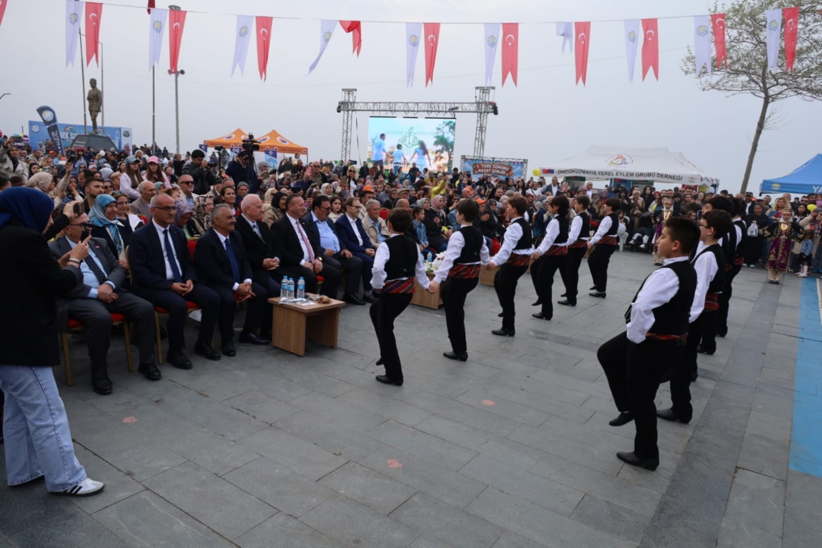 Yakakent 1. Türk Somonu Hasat Şenliği’ne Yoğun İlgi