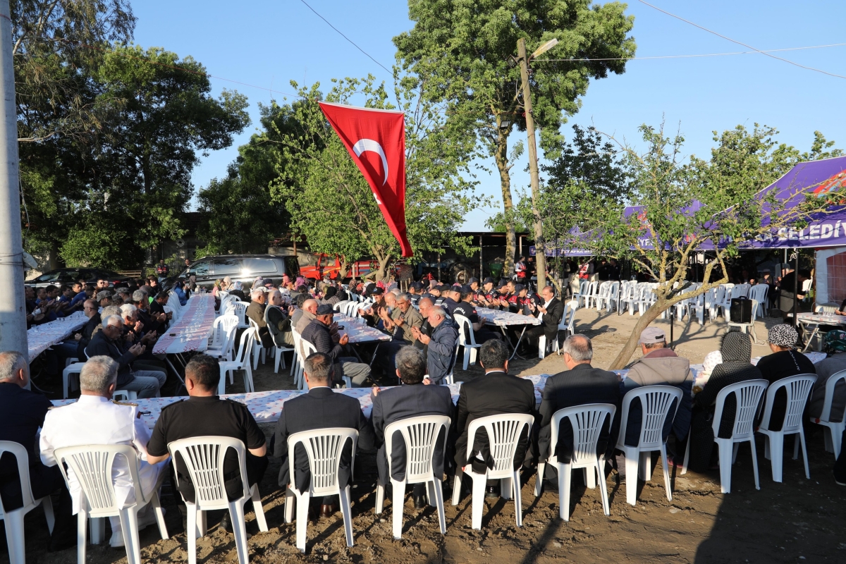 Şehit Polis Erkan Tütüncüler’in Baba Evinde Kur’an Tilaveti
