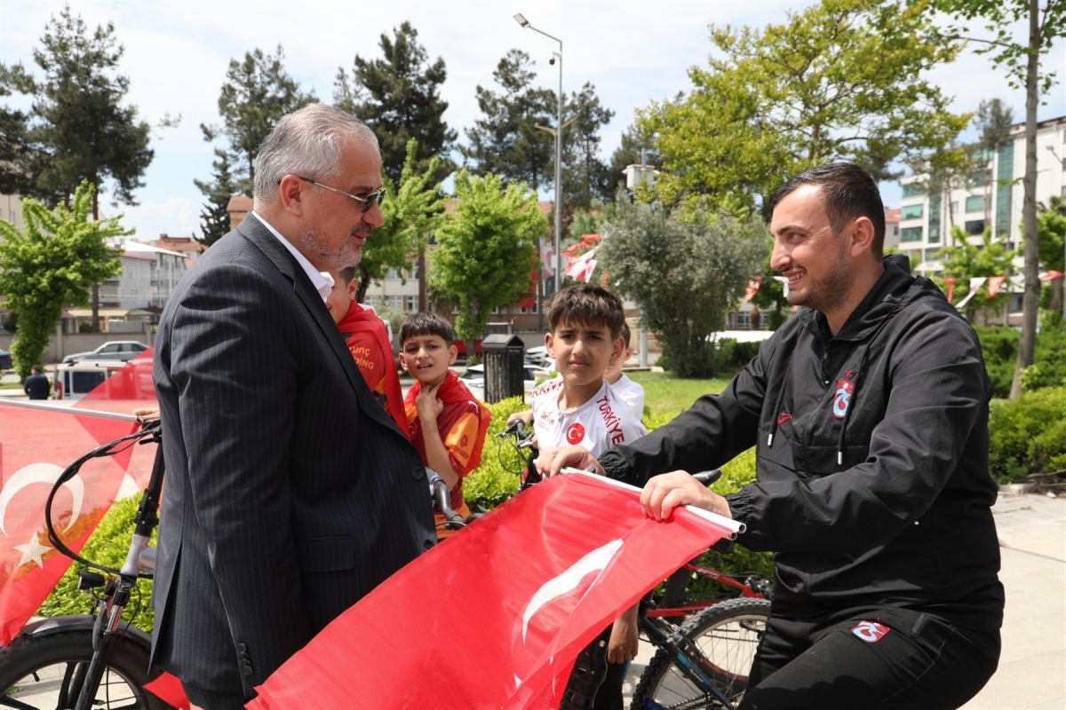 Bafra’da 19 Mayıs Coşkusu Pedallara Yansıdı