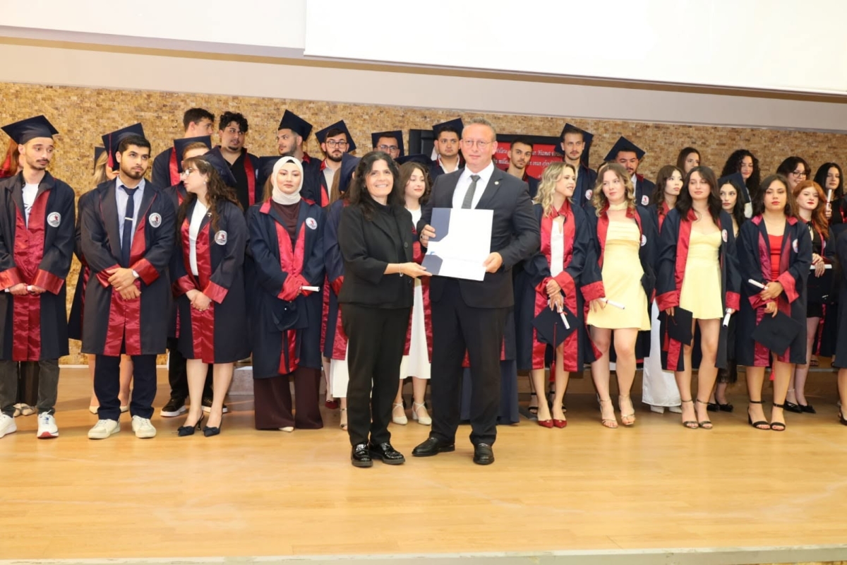 OMÜ Bafra’da Mezuniyet Coşkusu Yaşandı