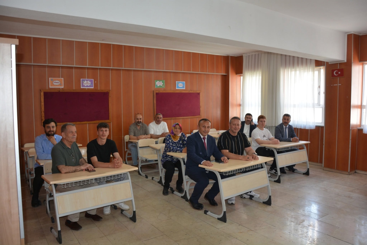 Bafra TSO Ortaokulu’na Ziyaret ve Kermese Yoğun İlgi