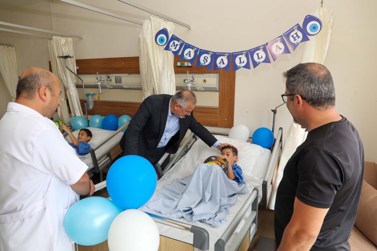 Başkan Kılıç, Sünnet Olan Çocukları Yalnız Bırakmadı
