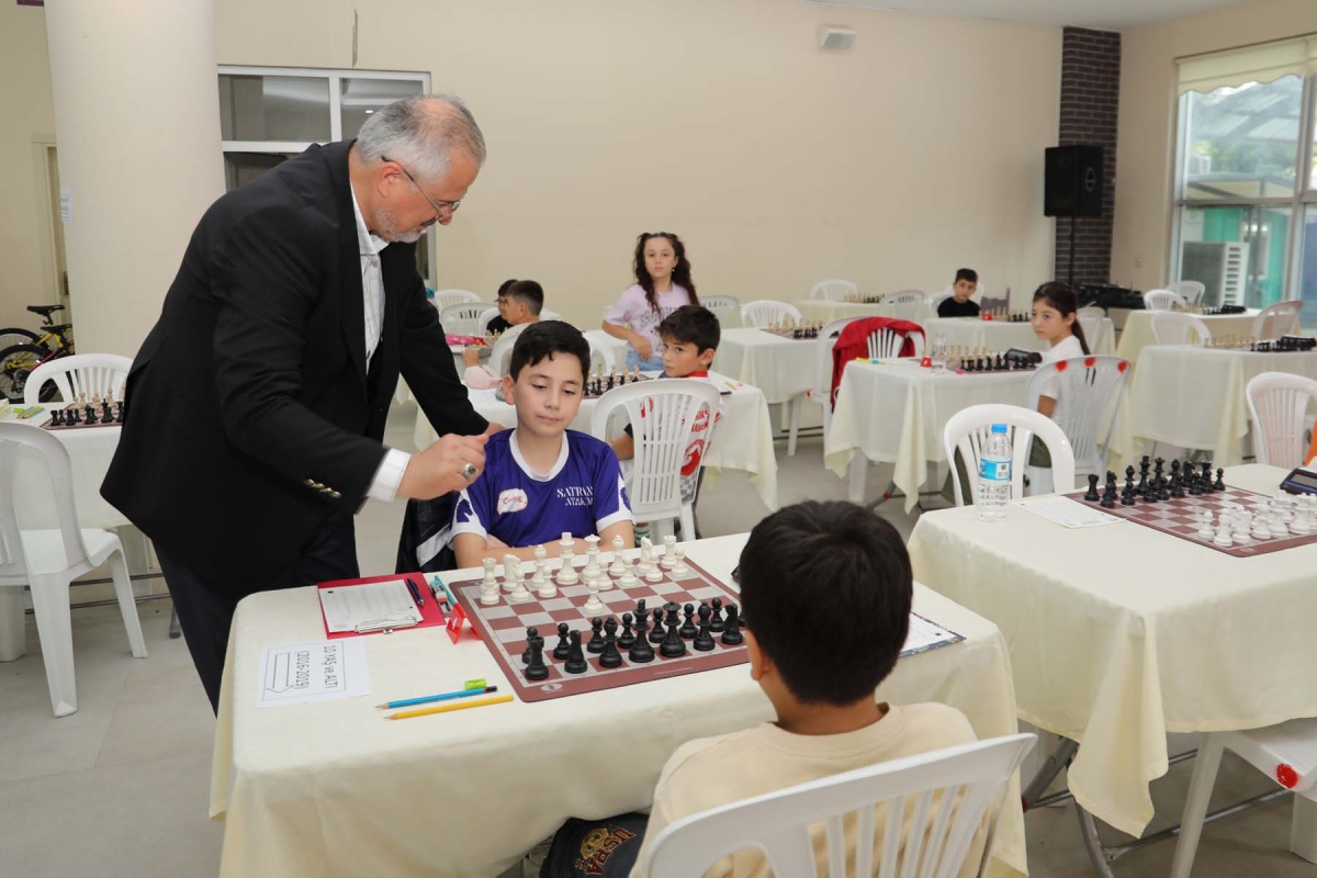 Bafra’mızda Geleneksel Satranç Turnuvası Heyecanı Başladı