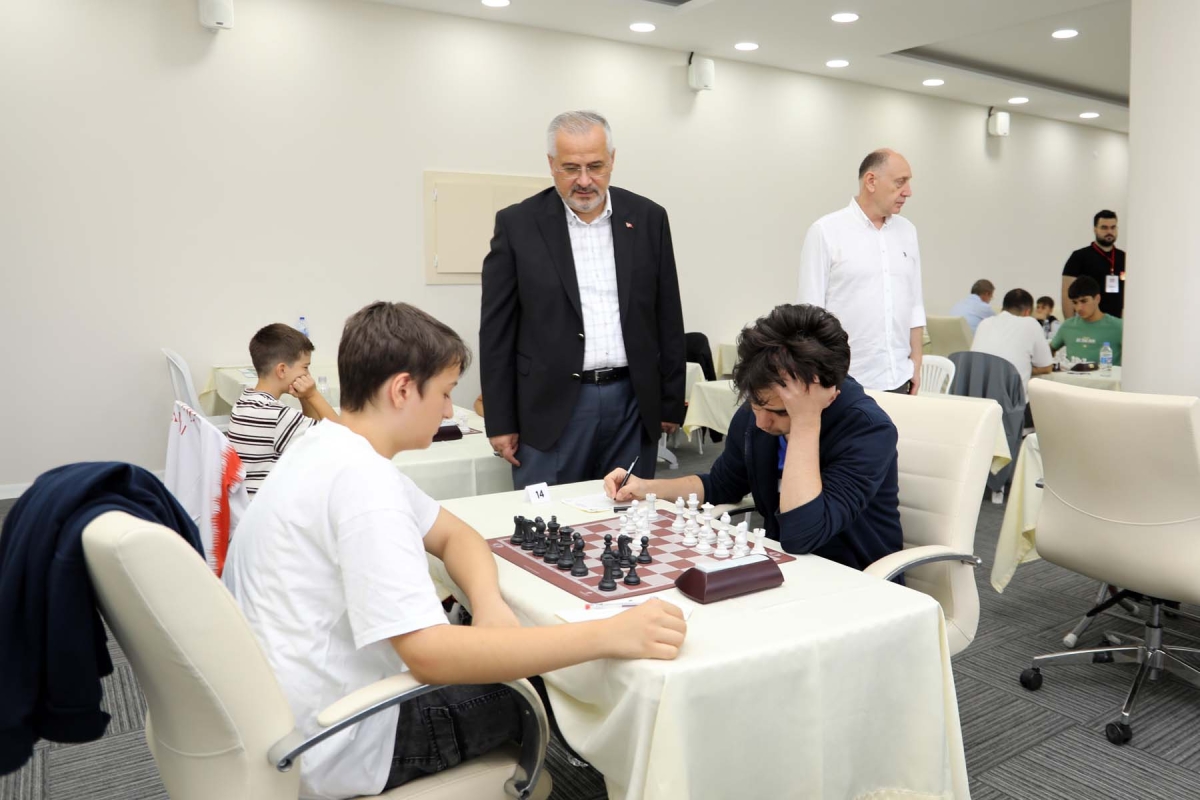 Bafra’mızda Geleneksel Satranç Turnuvası Heyecanı Başladı