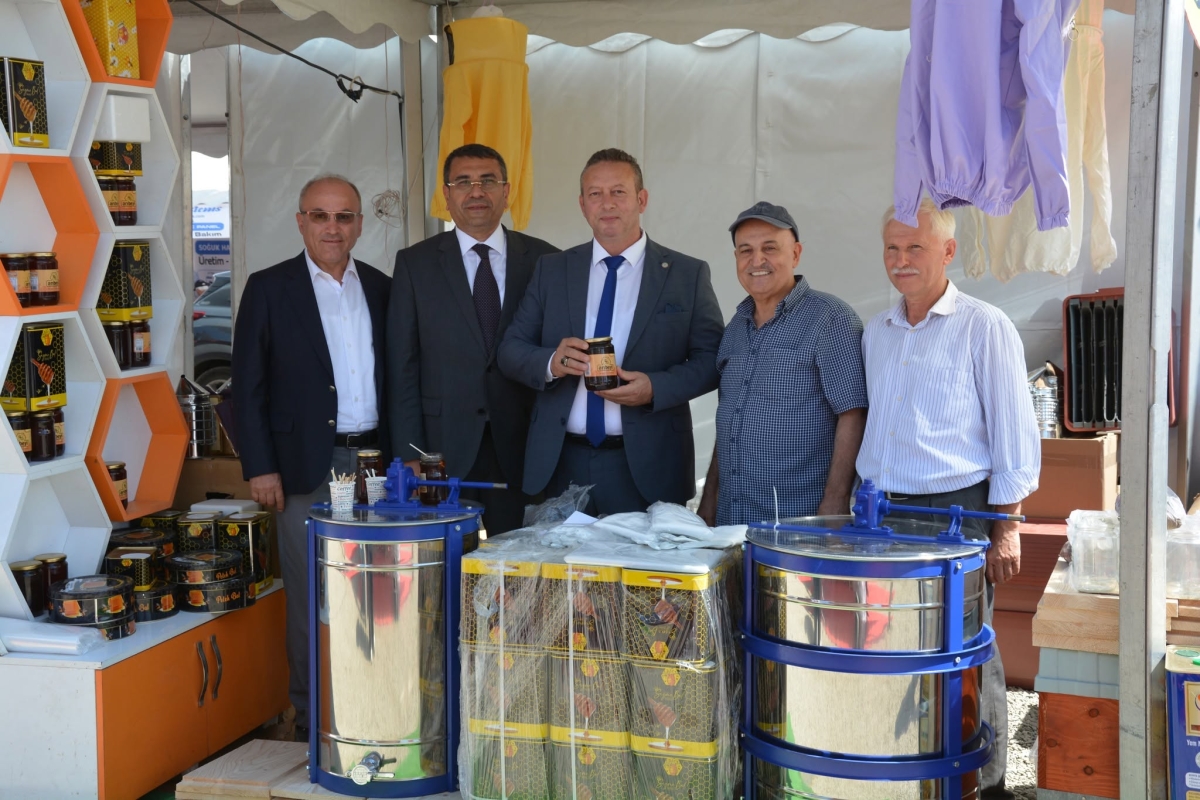 Başkan Serdal Sefa Kocabaş, Bafra Tarım ve Hayvancılık Fuarı’nda