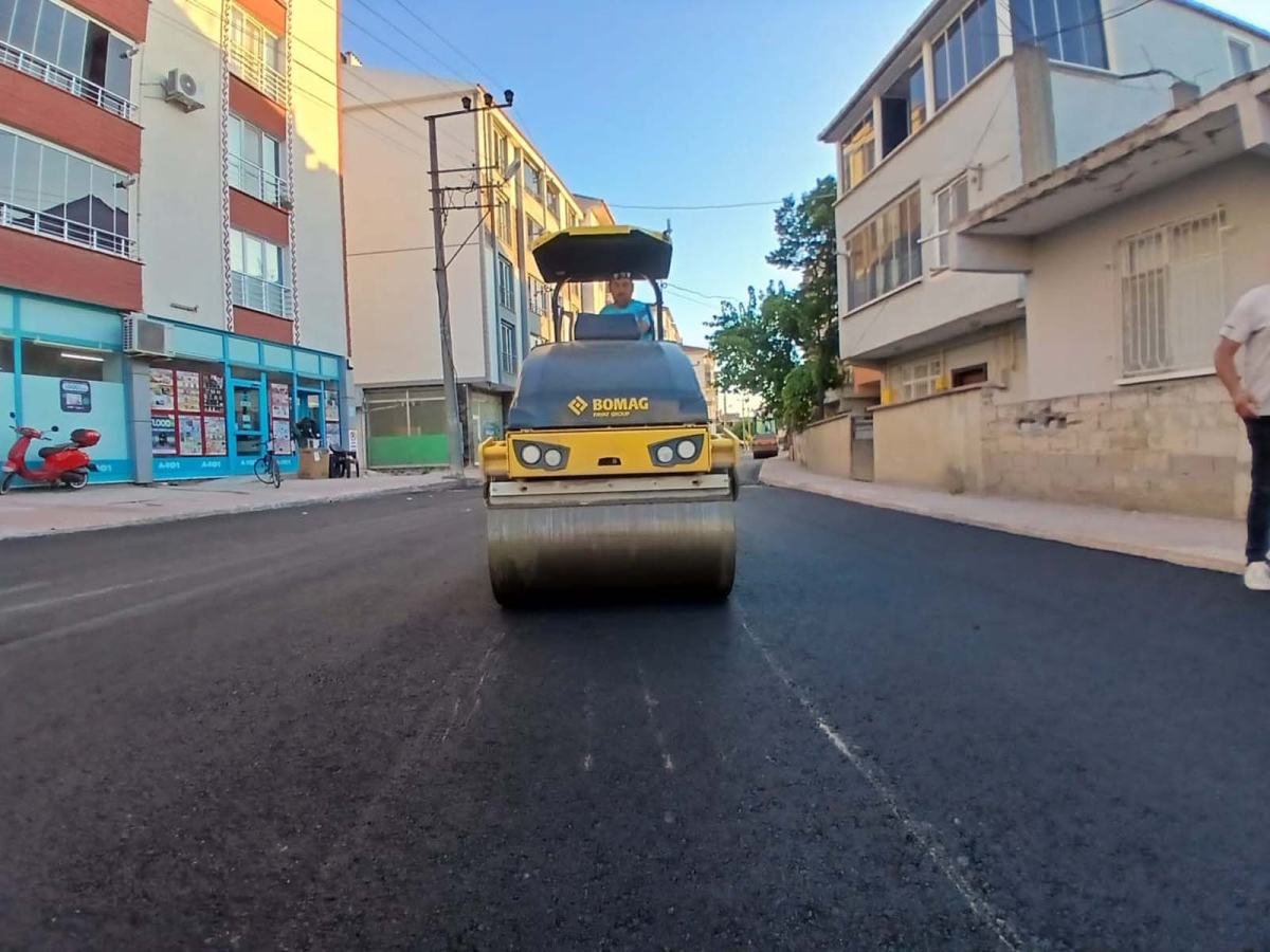 Bafra Belediyesi’nin Asfalt Atağı Sürüyor
