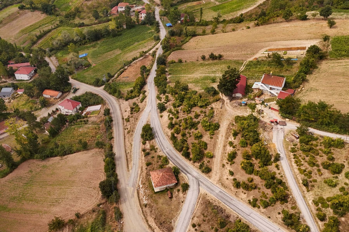 Bafra Belediyesi Kırsalda Ulaşım Ağını Güçlendiriyor