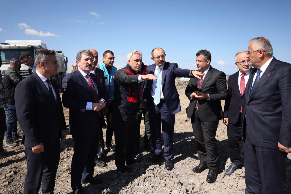 Koşuköyü Sahil Tahkimatı Projesi’nde Çalışmalar Sürüyor