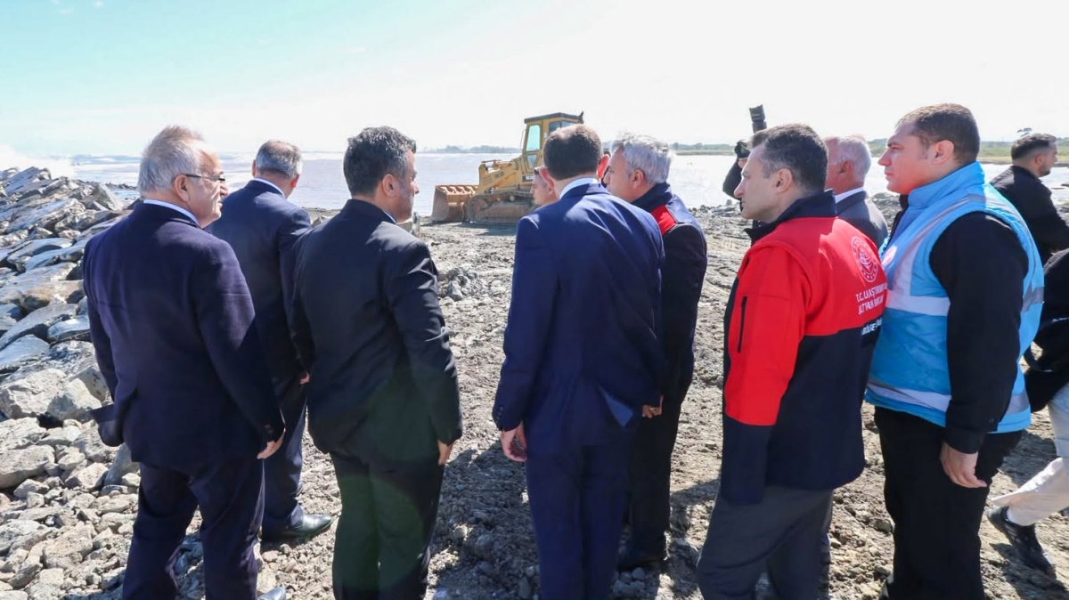 Koşuköyü Sahil Tahkimatı Projesi’nde Çalışmalar Sürüyor