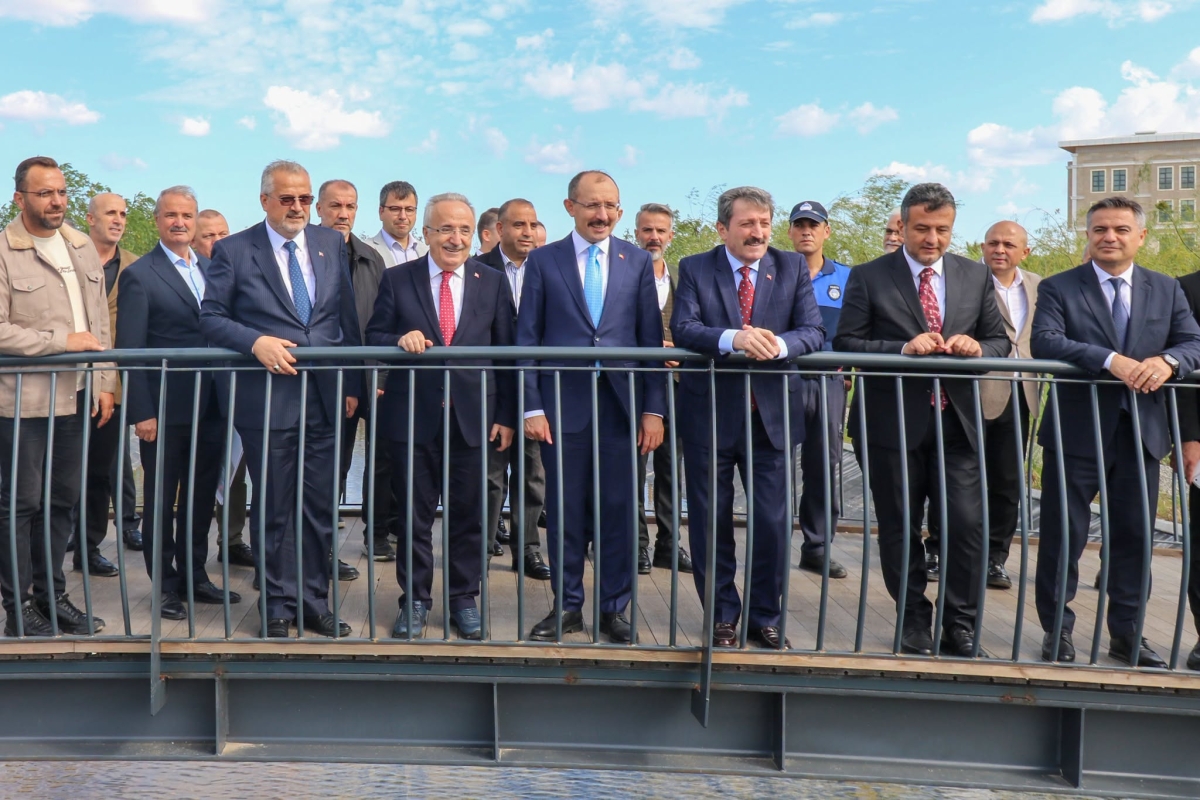 Bafra Millet Bahçesi ve Millet Kütüphanesi’nde İnceleme
