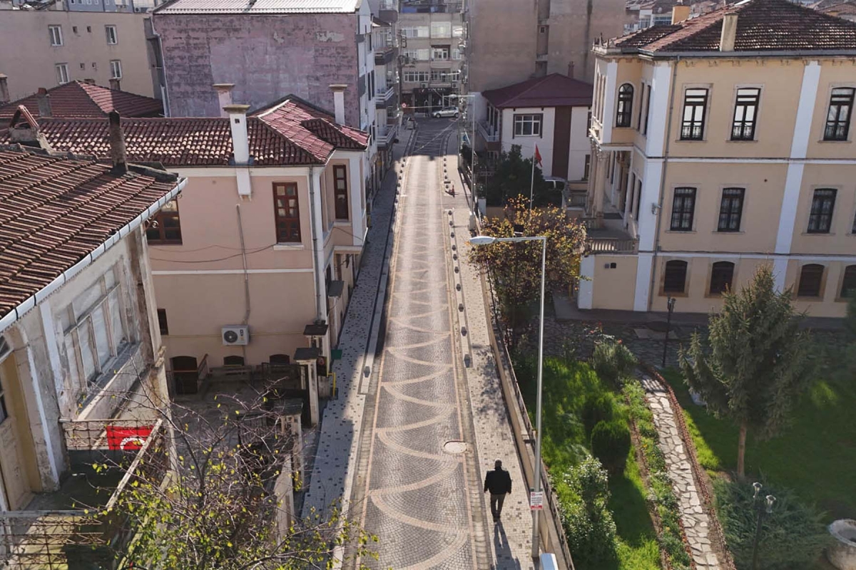 Bafra’da Cadde ve Sokaklar Yeni Yüzüne Kavuşuyor