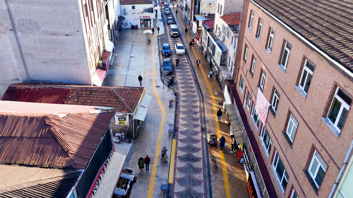 Bafra’da Cadde ve Sokaklar Yeni Yüzüne Kavuşuyor