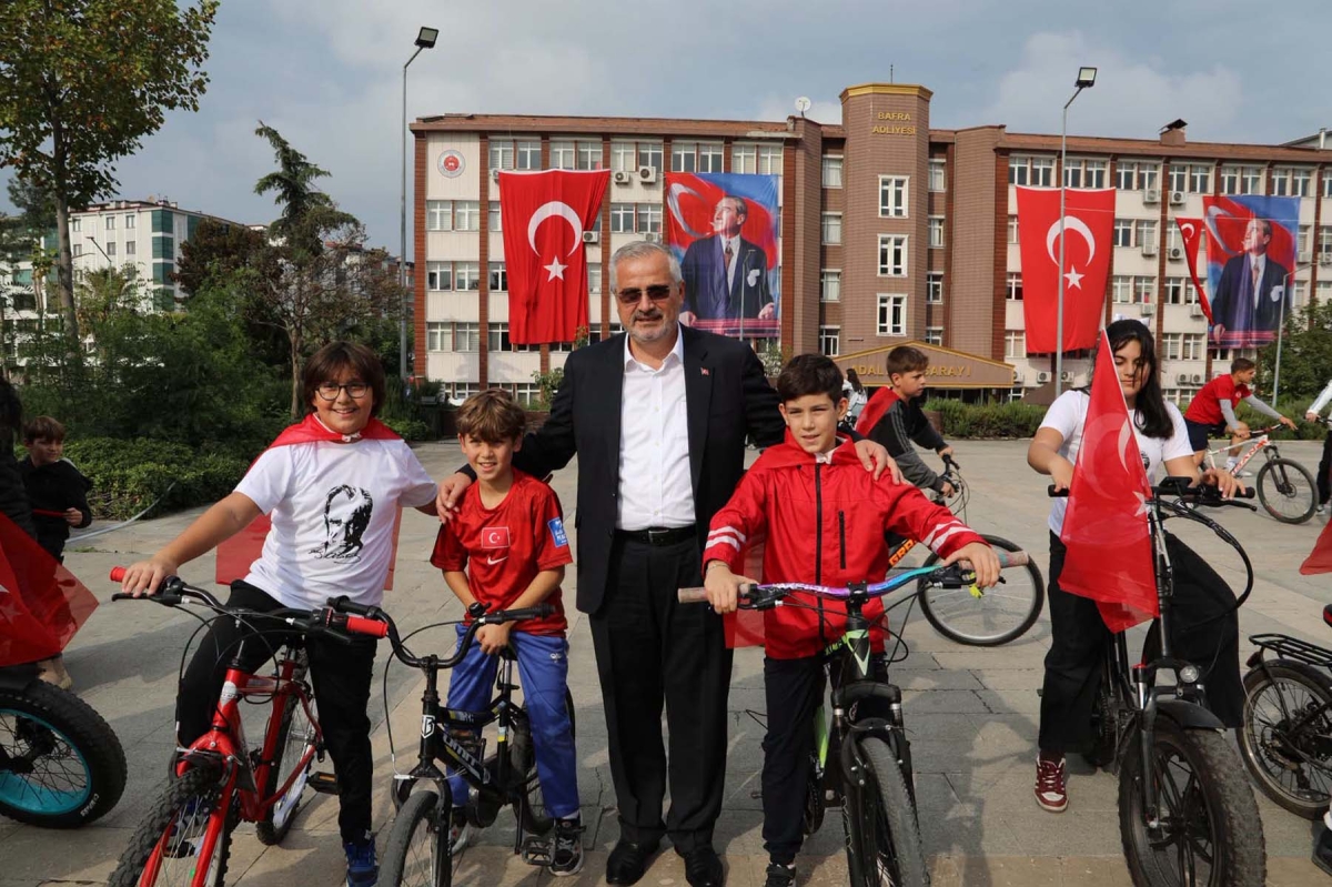 Bafra’da Milli Bayram Coşkusu Pedallara Yansıdı