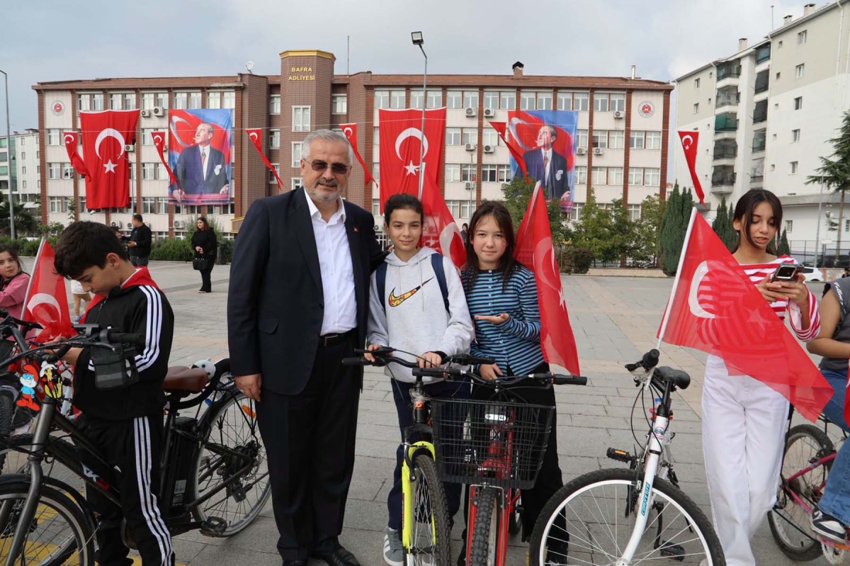 Bafra’da Milli Bayram Coşkusu Pedallara Yansıdı