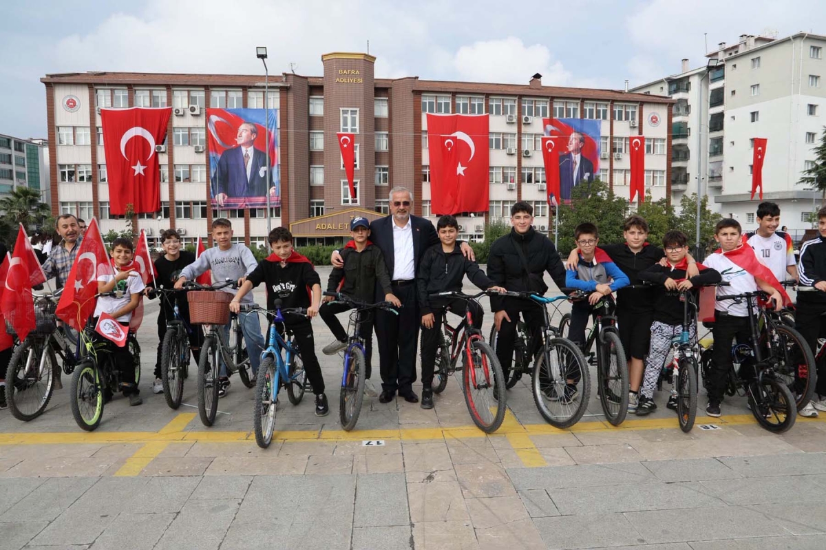 Bafra’da Milli Bayram Coşkusu Pedallara Yansıdı