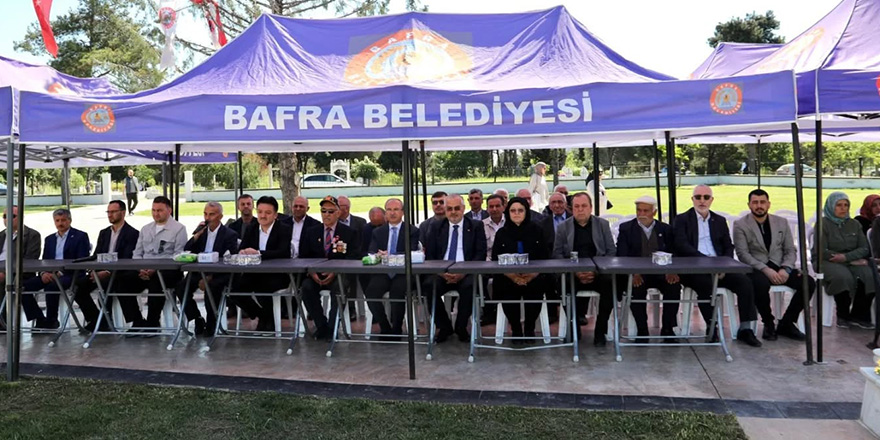 Bafra’da Arefe Günü Şehitler Dualarla Anıldı