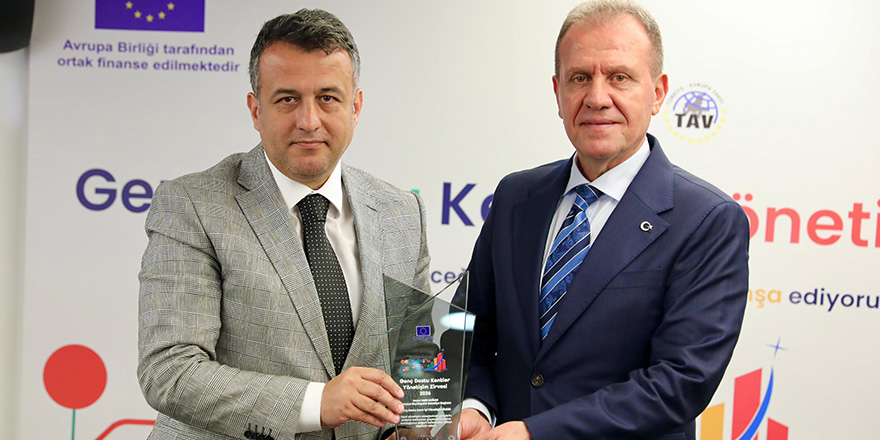 Samsun Büyükşehir’e “Genç Dostu Kent” Ödülü