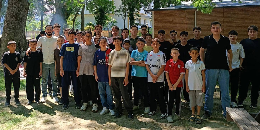 Hafız Adayları Geyikkoşan’da Moral Depoladı