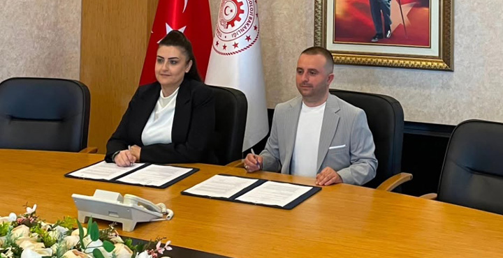 Bafra'da Yamaç Paraşütü Turizmine OKA Desteği