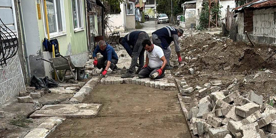 Yakakent’te Yol ve Altyapı Çalışmaları Sürüyor