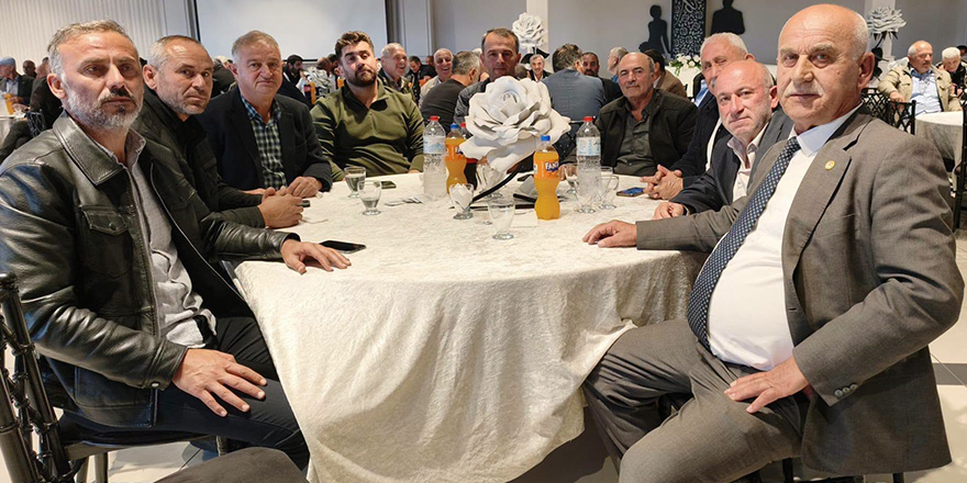 Osman Tosuner, Çiftçiler ve Muhtarlarla Bir Araya Geldi