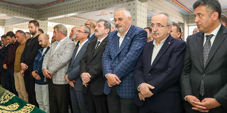 Başkan Kılıç’ın Annesi Secinfer Kılıç Dualarla Uğurlandı