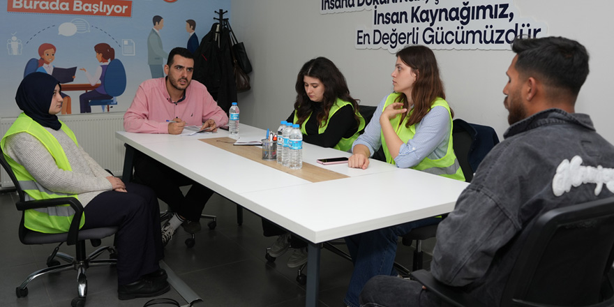 Büyükşehir Vatandaşların Kariyer Yolculuğunu Destekliyor