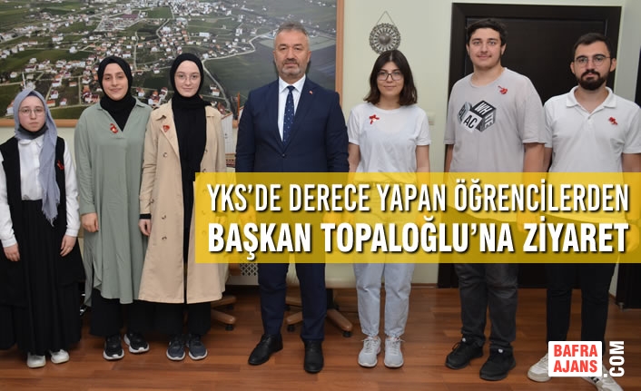 YKS’de Derece Yapan Öğrencilerden Başkan Topaloğlu’na Ziyaret