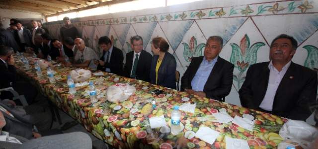 Ağrı İl Genel Meclisi Üyesinden Teşekkür Yemeği 
