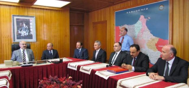Babadan Kalma Konağı Okul İçin Bağışladılar 