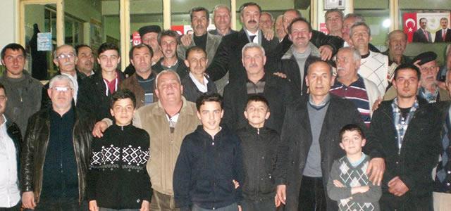 Ozan, BBP Adayı Mürtezaoğlu’nu Bağrına Bastı
