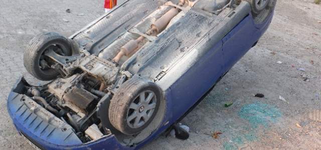 Takla Atan Otomobilde Şans Eseri Yaralanan Olmadı 