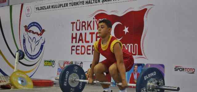 Yıldız Kulüpler Türkiye Halter Şampiyonası Merzifon’da Başladı 