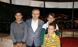 Maliye Bakanı Naci Ağbal, esnafı ziyaret etti