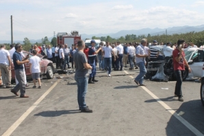 Çarşamba'da İki Otomobili Çarpıştı: 4 Ölü, 3 Yaralı