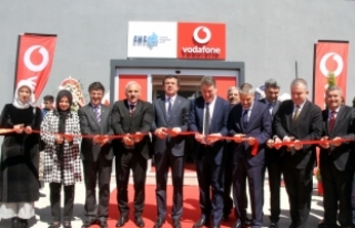 Vodafone Van'da çağrı merkezi açtı