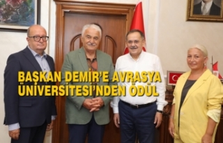 Başkan Demir’e Avrasya Üniversitesi’nden Ödül